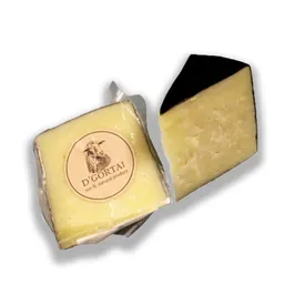 Сыр полутвердый выдержанный  из овечьего молока D'gortai 